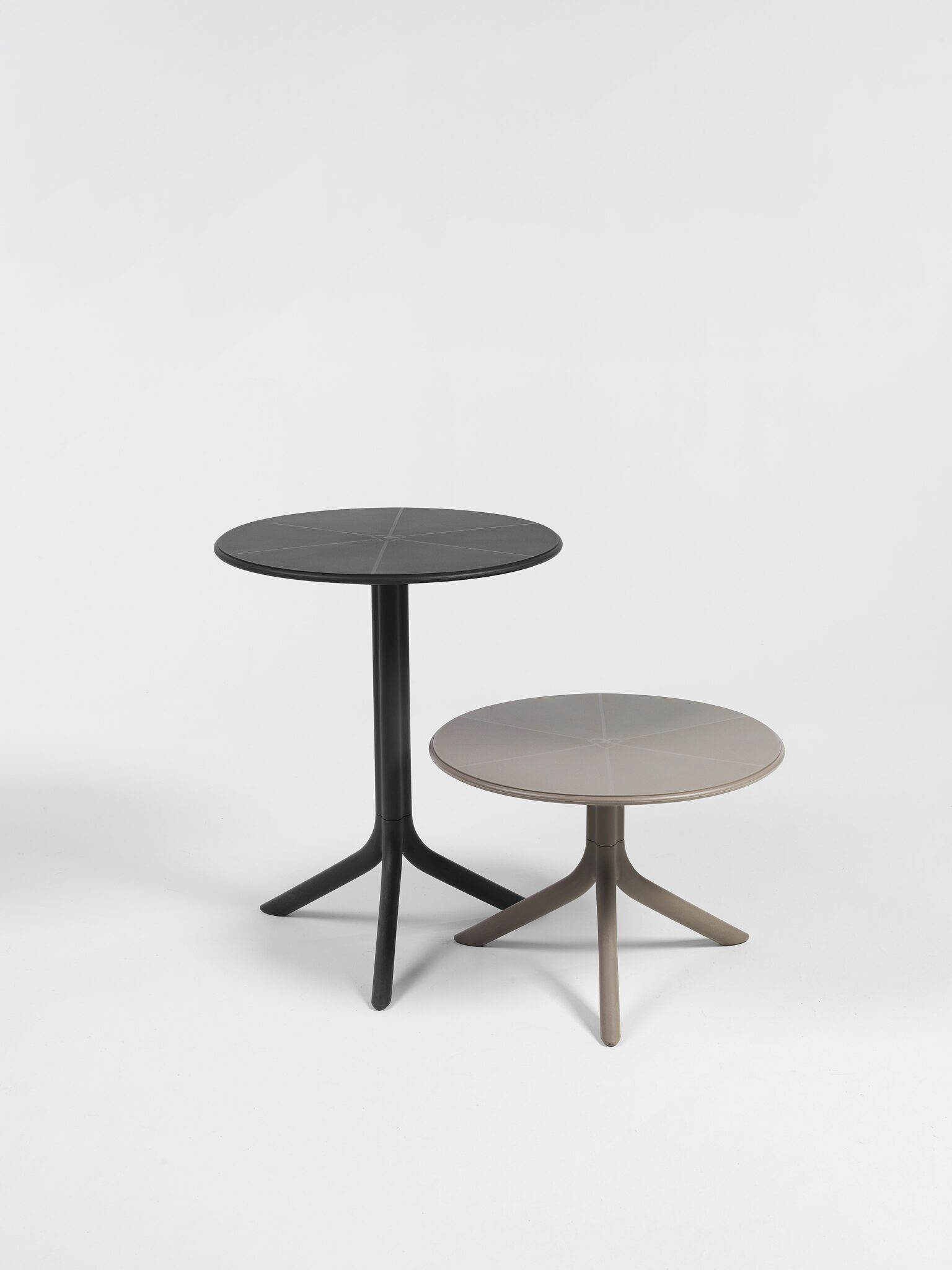 Nardi_tables_SPRITZ_views1_HR