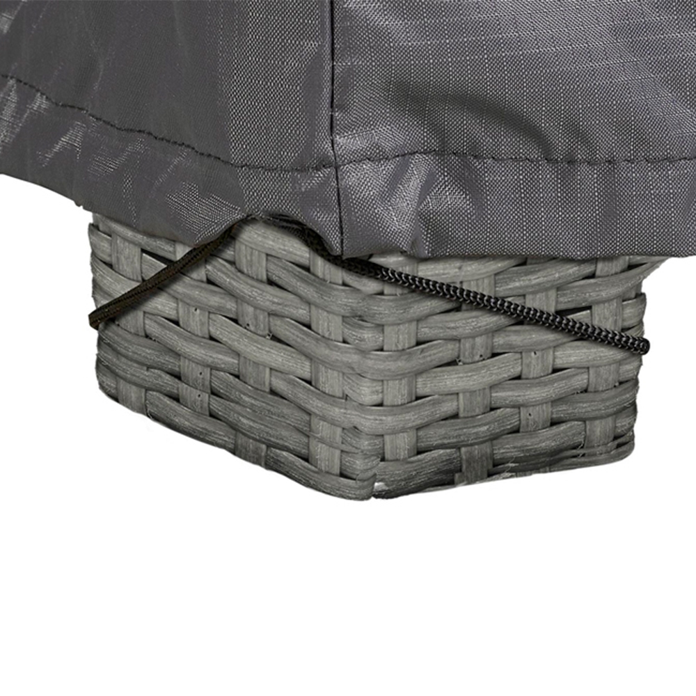 AeroCover-garden-furniture-cover-attachment