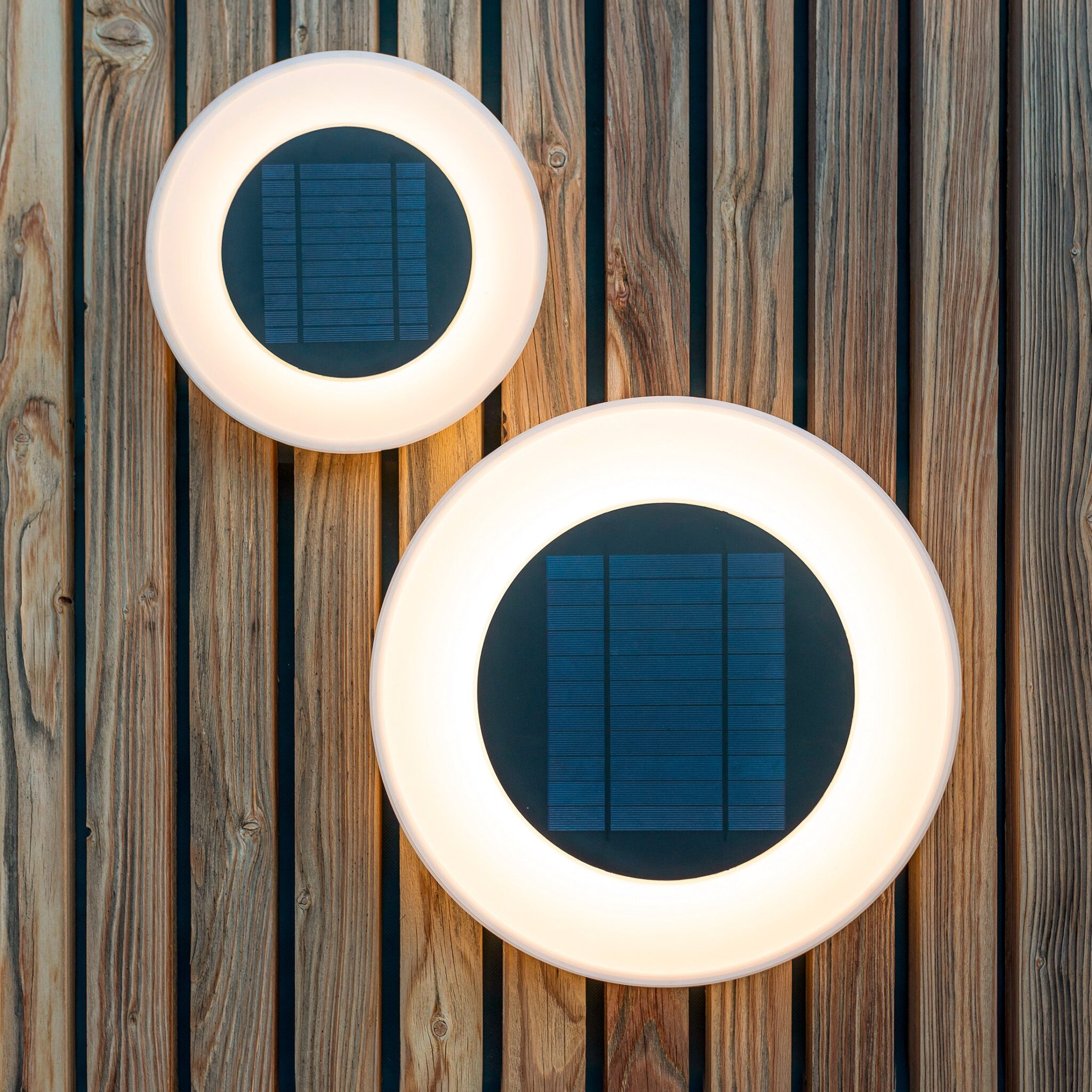 Lámpara Wally 27 Disk Solar New Garden