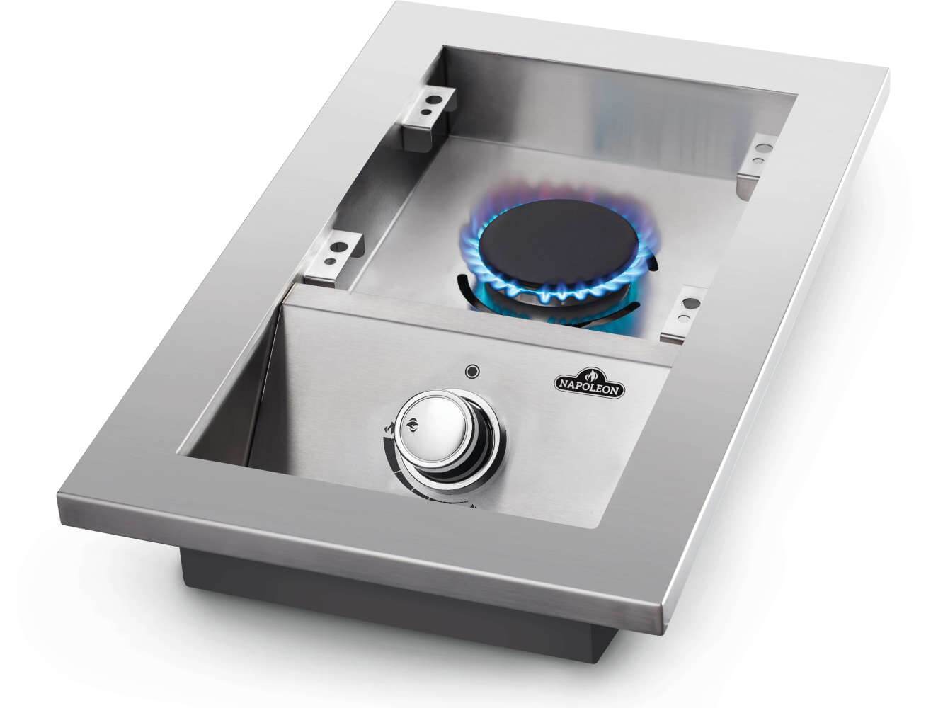 BI10RTPSS-Web-Gallery-04-Built-in-500-BI10RT-DropIn-Burner-Prod-Ang-burner-on