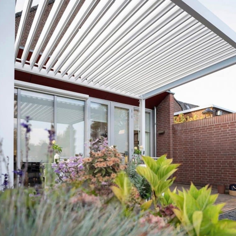 Pergola-Rota-de-Suns-blanco-768x768