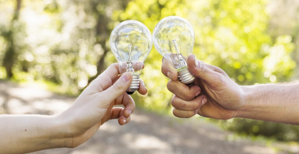 Ilumina tu jardín de forma sostenible con lámparas solares