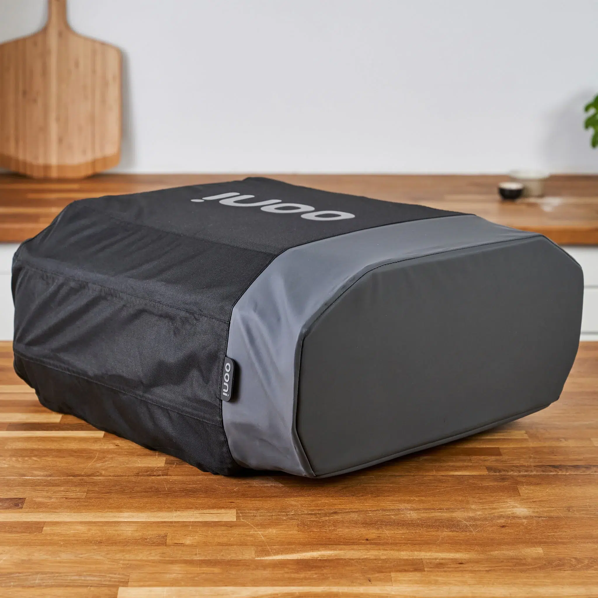 Volt-Cover-Lifestyle2048-6