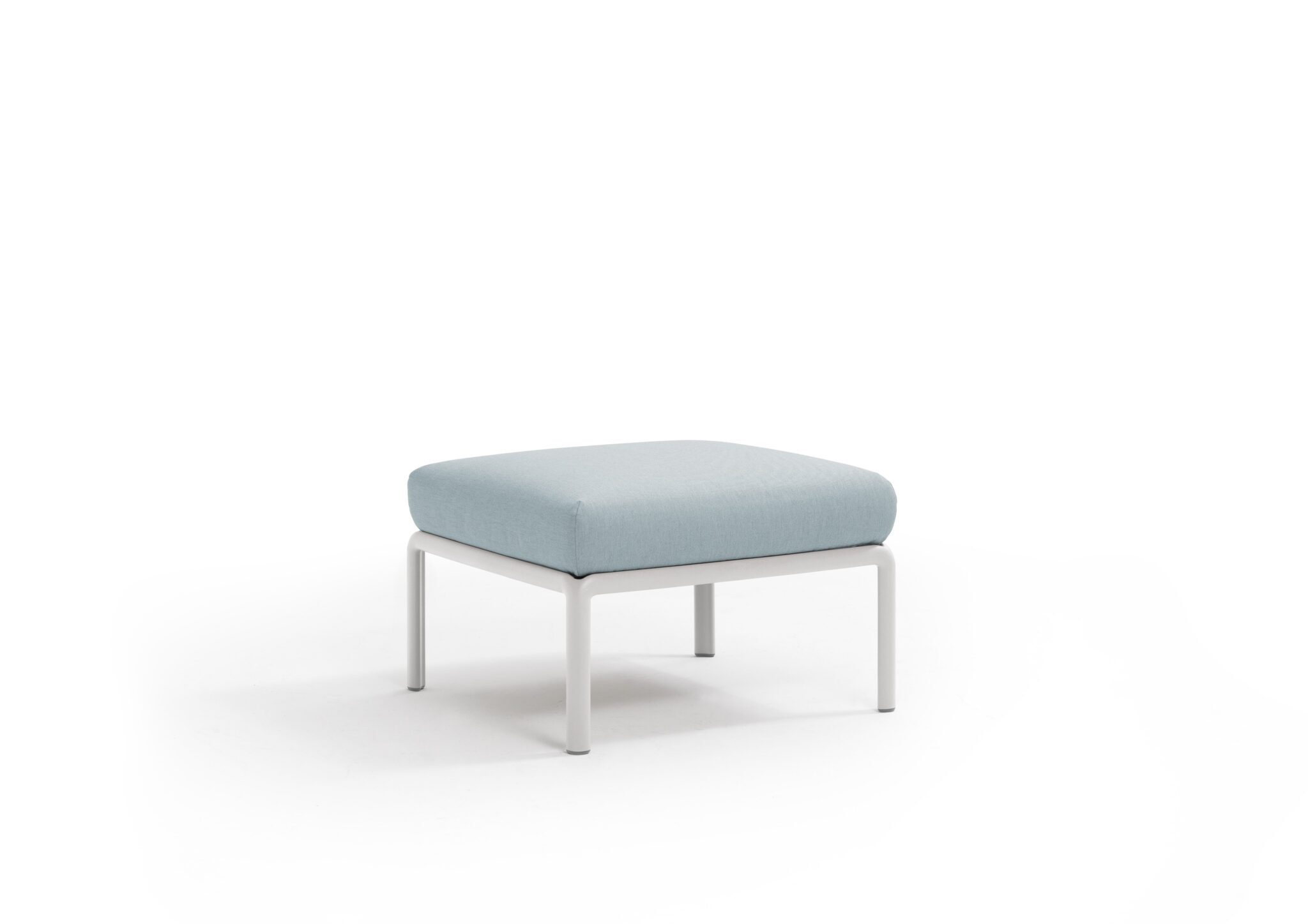 Nardi_sofas_KOMODOpouf_bianco_ghiaccio_HR